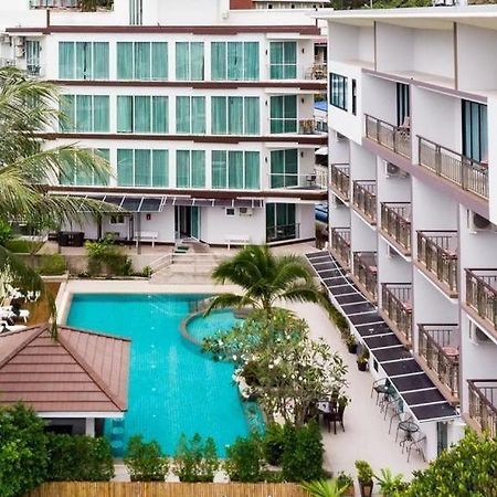 Dipantai Boutique Beach Resort Patong Екстер'єр фото