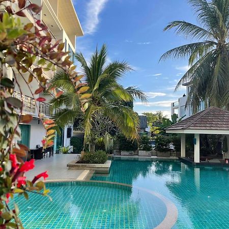 Dipantai Boutique Beach Resort Patong Екстер'єр фото