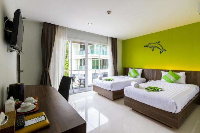 Dipantai Boutique Beach Resort Patong Екстер'єр фото