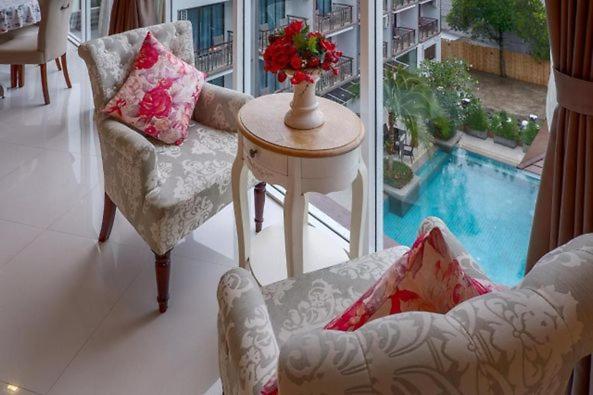 Dipantai Boutique Beach Resort Patong Екстер'єр фото