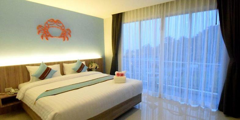 Dipantai Boutique Beach Resort Patong Екстер'єр фото