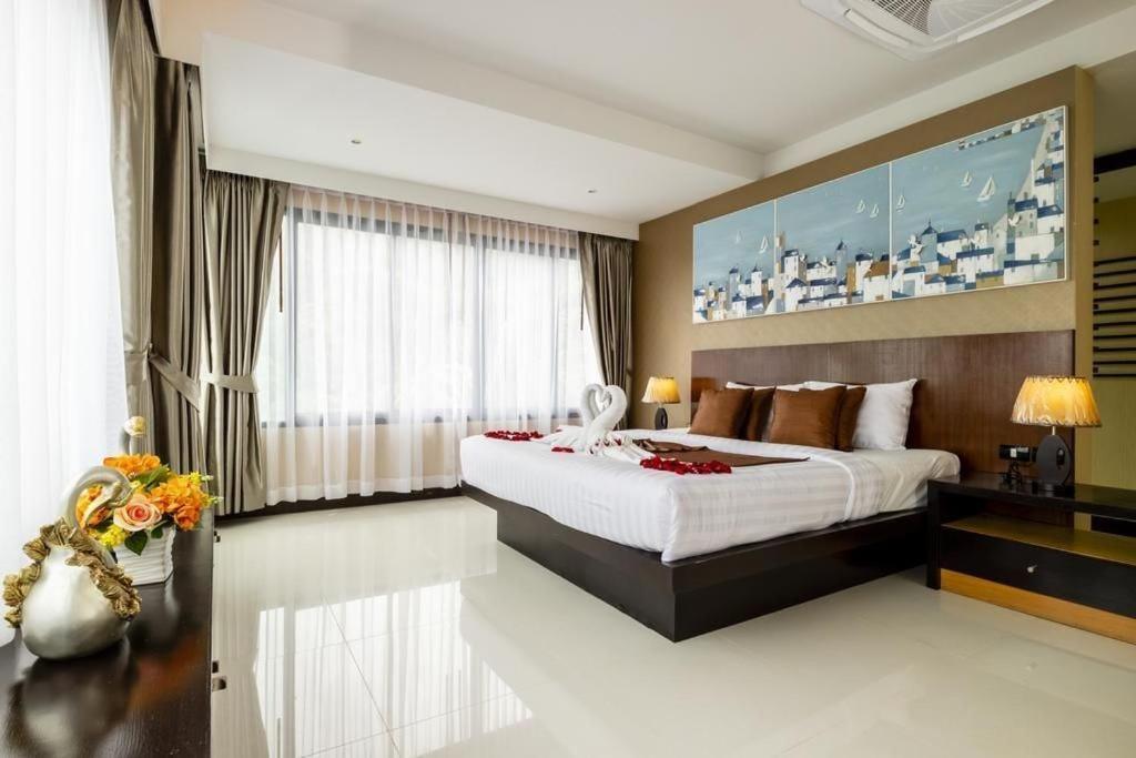 Dipantai Boutique Beach Resort Patong Екстер'єр фото