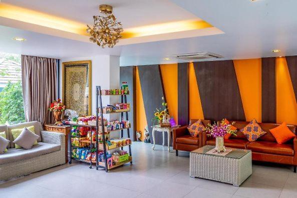 Dipantai Boutique Beach Resort Patong Екстер'єр фото