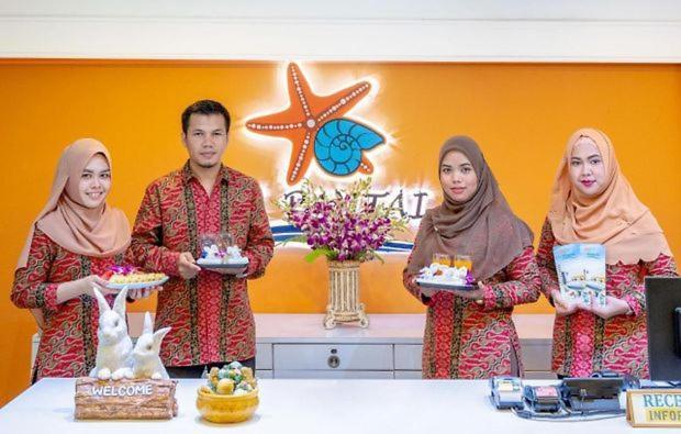 Dipantai Boutique Beach Resort Patong Екстер'єр фото