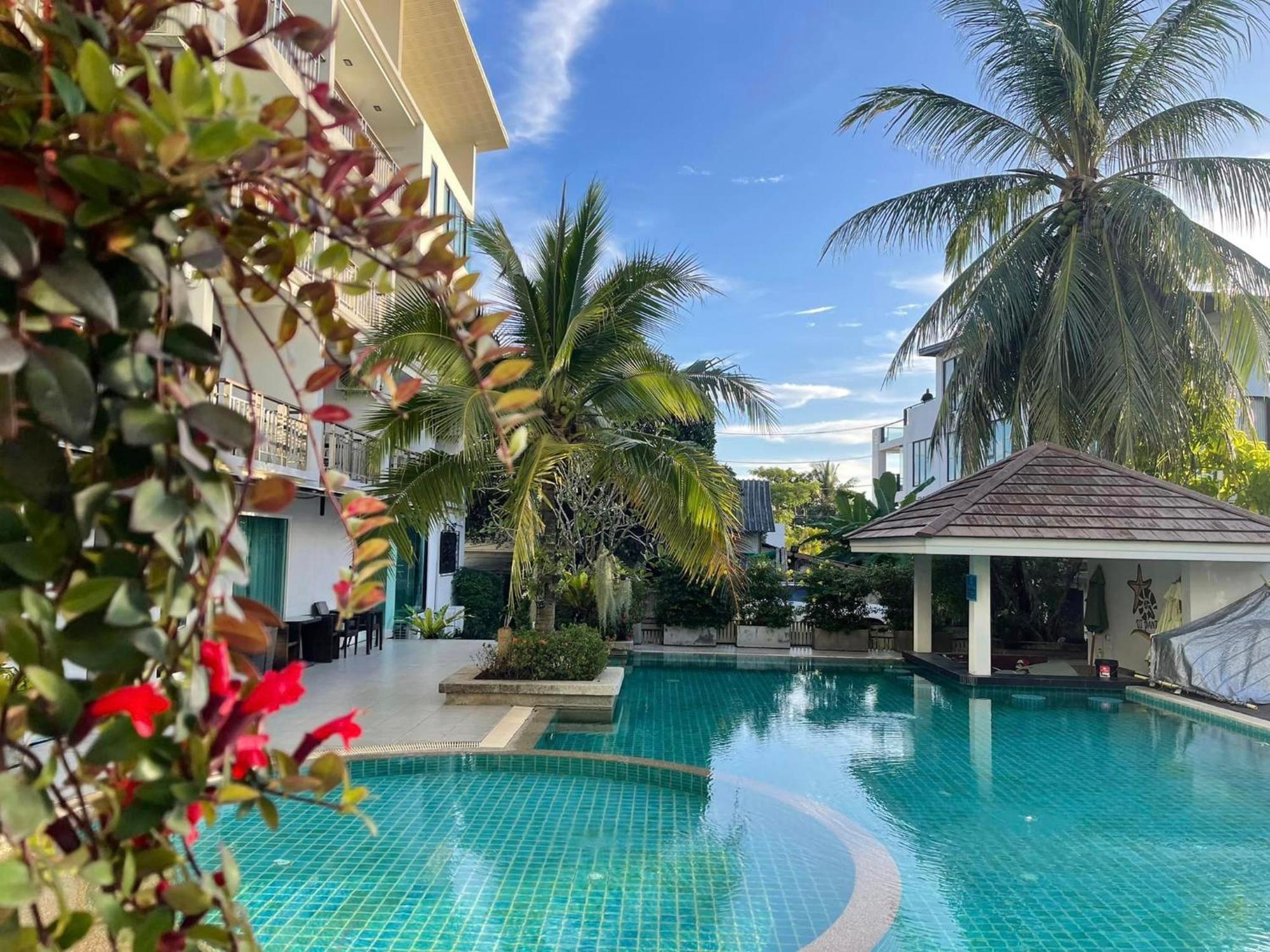 Dipantai Boutique Beach Resort Patong Екстер'єр фото