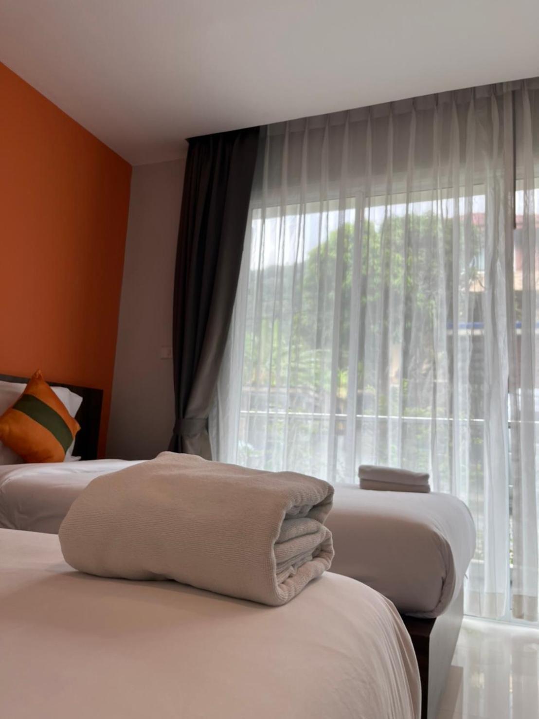 Dipantai Boutique Beach Resort Patong Екстер'єр фото